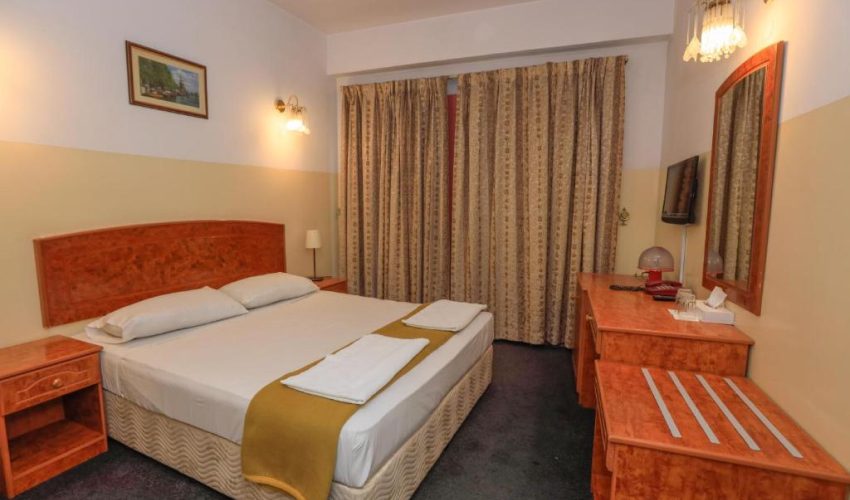 هتل Queen’s Hotel
