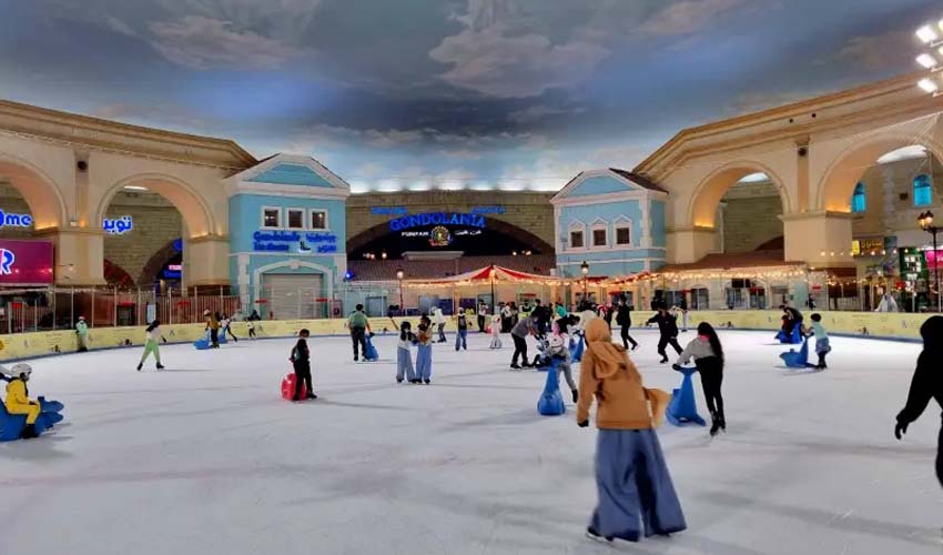 پیست یخی ویلاجیو