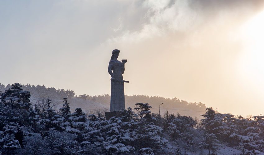 مجسمه مادر گرجستان