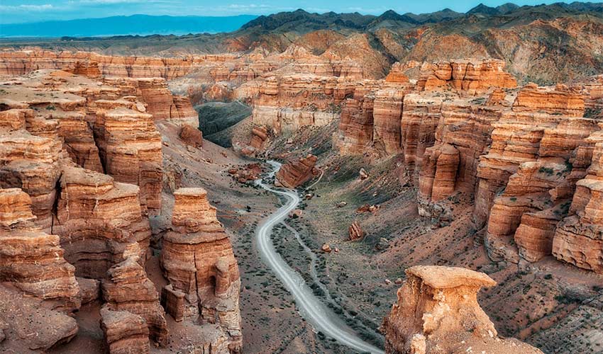 دره چاری (Charyn Canyon)