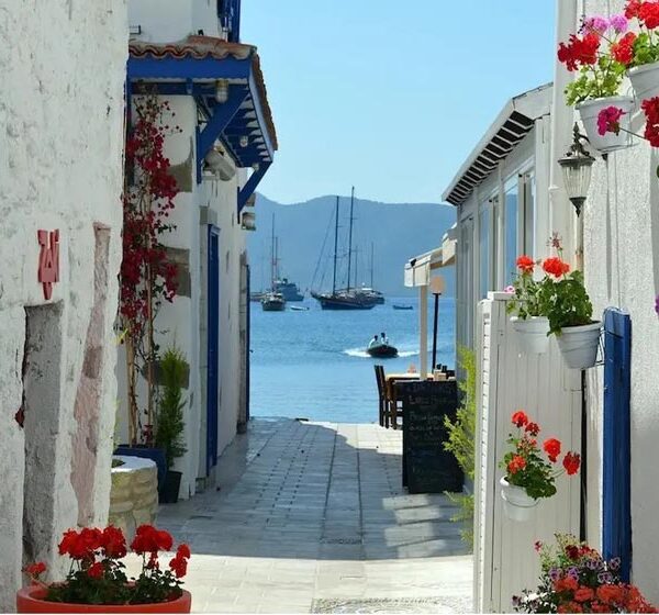 بدروم کجاست و چه دیدنی‌هایی دارد؟